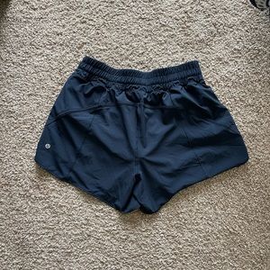 Lululemon Tracker Short 5”